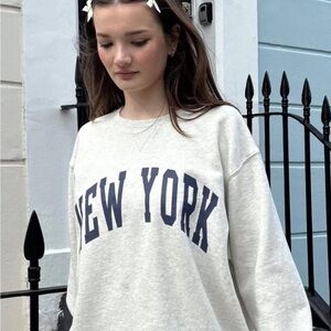 Brandy Melville Cream New York Sweatshirt